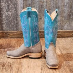 Olathe Grey Bison W/ Turquoise Boots -Western cowboy 20221228 155209