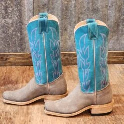 Olathe Grey Bison W/ Turquoise Boots -Western cowboy 20221228 155222