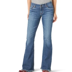 Wrangler Desiree Raw Hem Flare Jean -Western cowboy ScreenShot2022 01 03at7.48.06PM